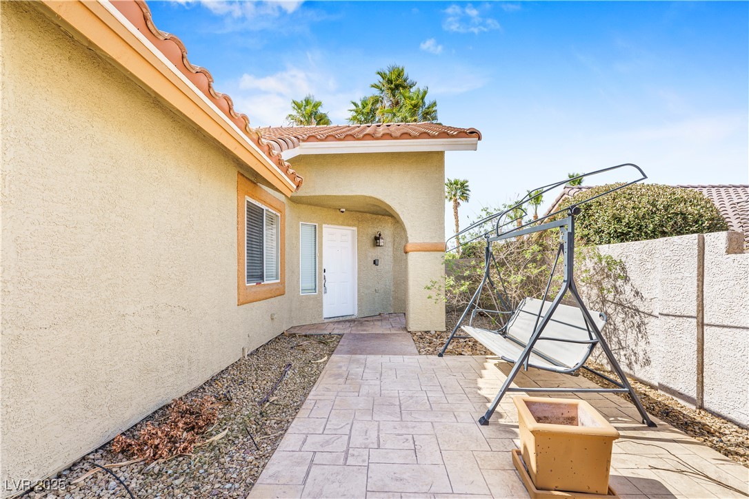 124 Beach Oak Avenue