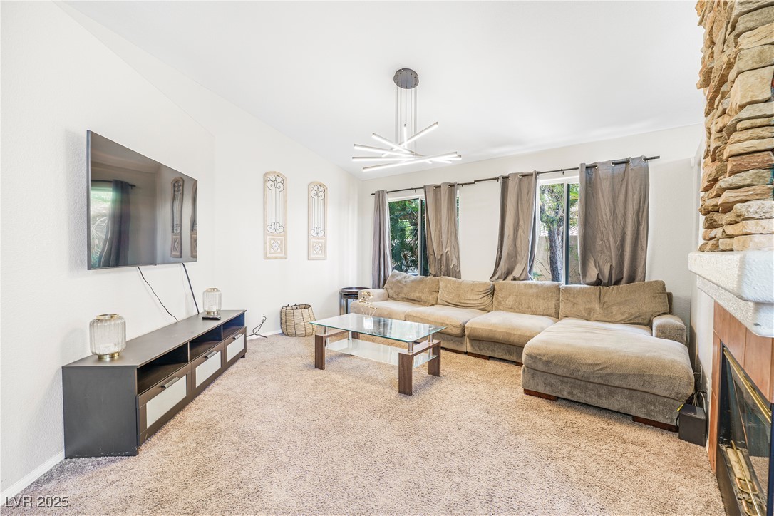 124 Beach Oak Avenue