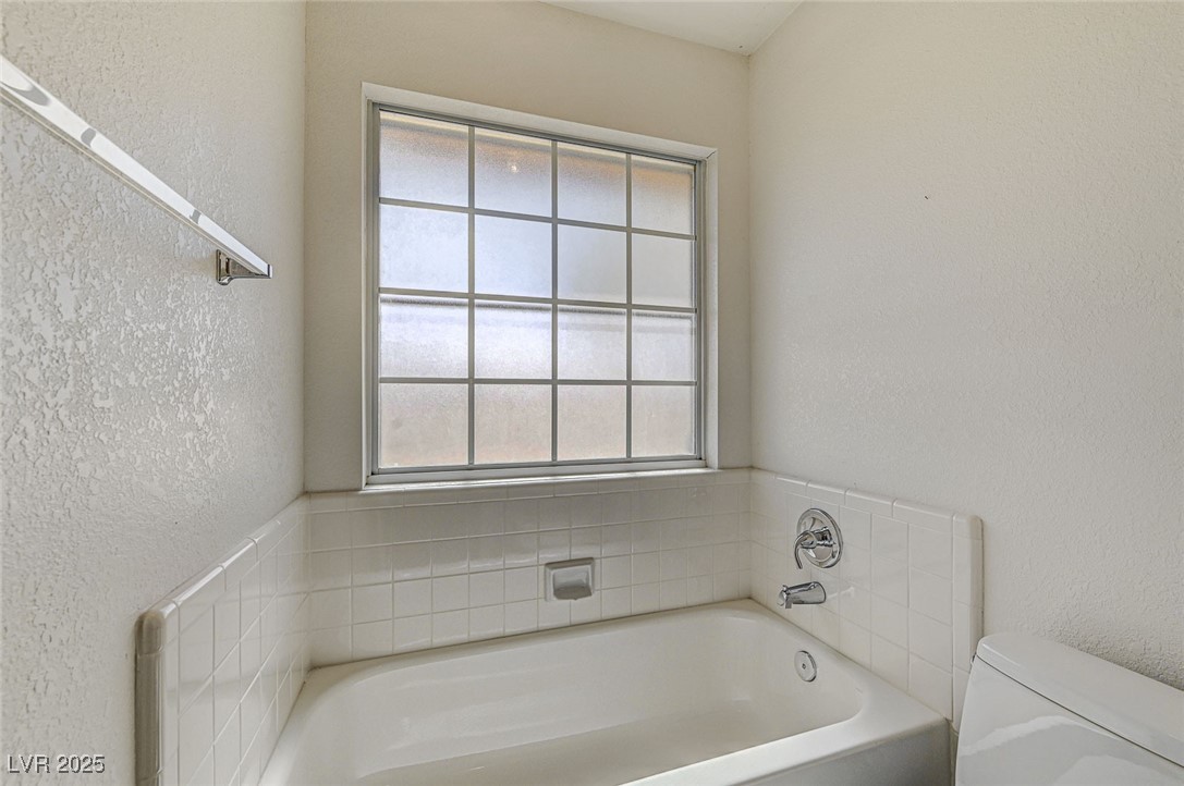 4821 Cedar Lawn Way