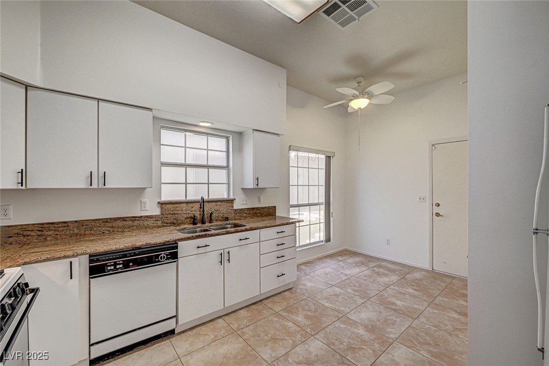 4821 Cedar Lawn Way