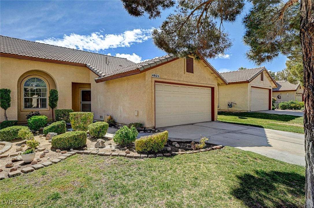 4821 Cedar Lawn Way