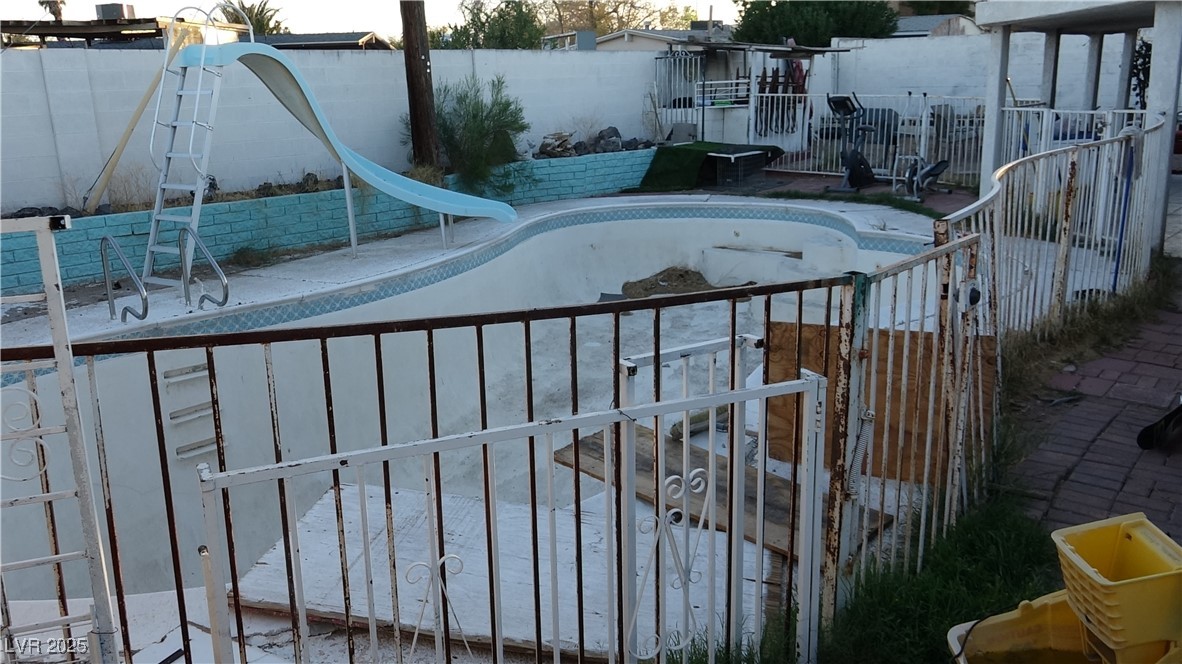 2057 Palma Vista Avenue