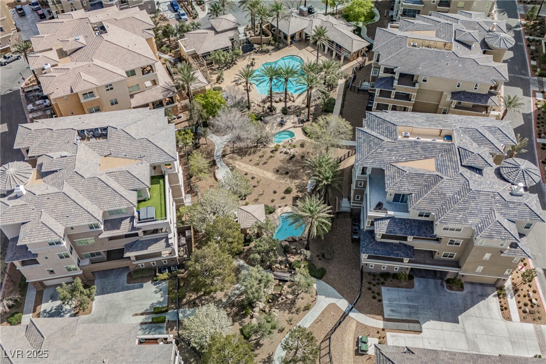 9220 Tesoras Drive 401