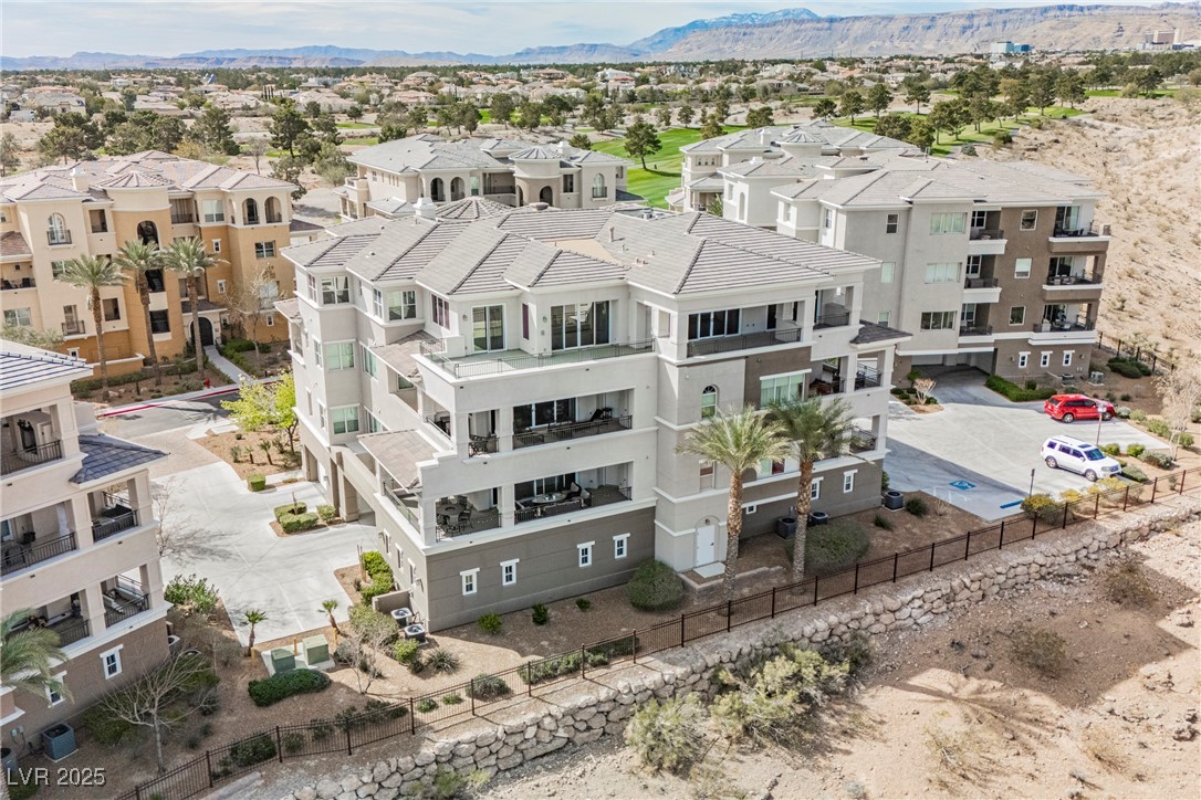 9220 Tesoras Drive 401