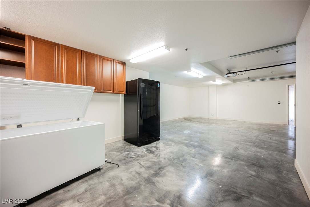 9220 Tesoras Drive 401