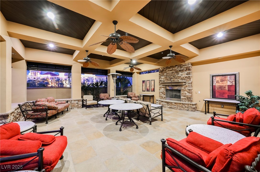 9220 Tesoras Drive 401