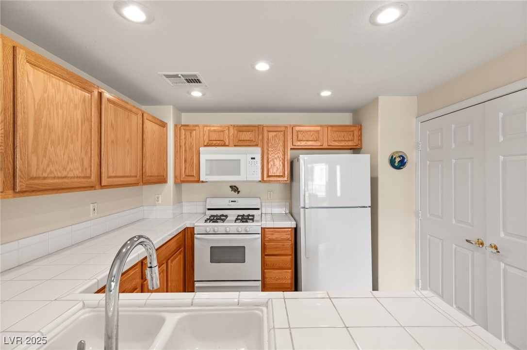 10730 Amber Ridge Drive 205