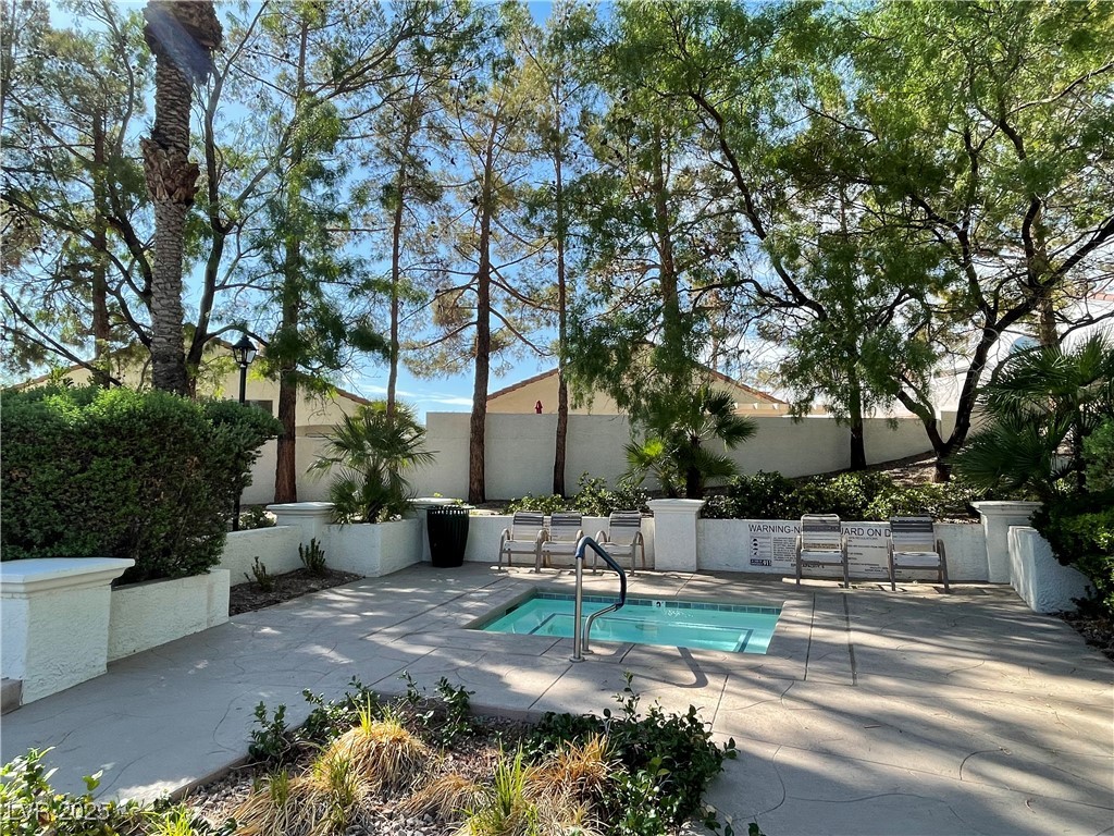 1812 Stablegate Avenue