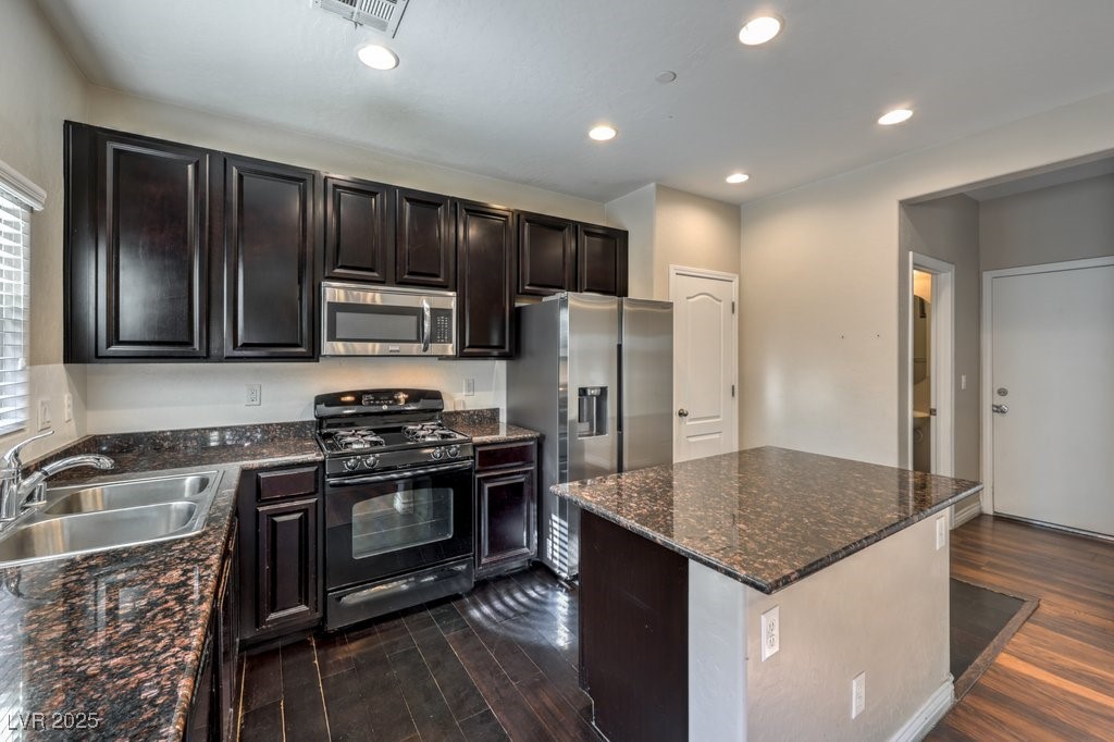 6217 Red Jamboree Court