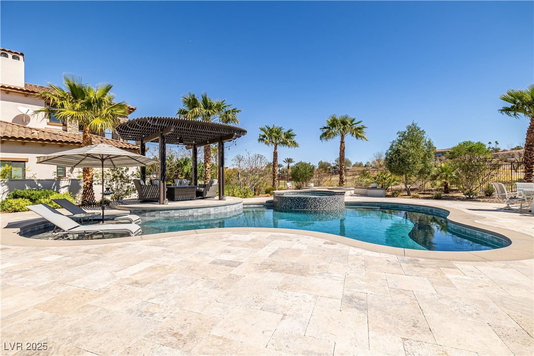 18 Grand Corniche Drive