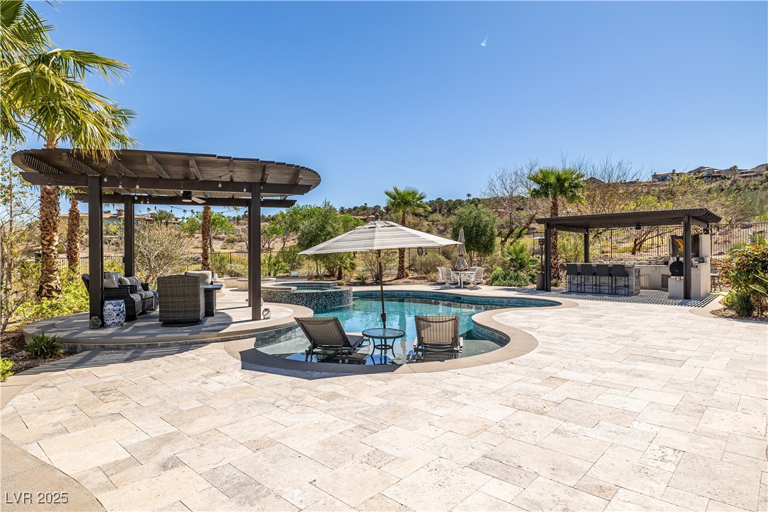 18 Grand Corniche Drive