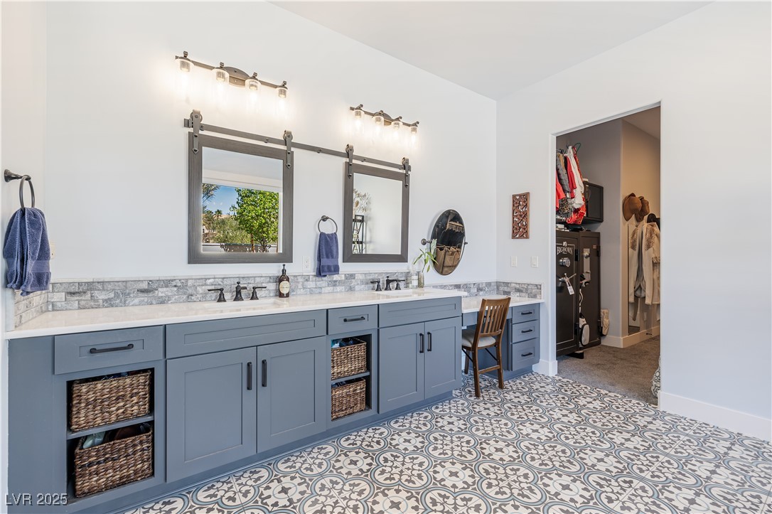 18 Grand Corniche Drive