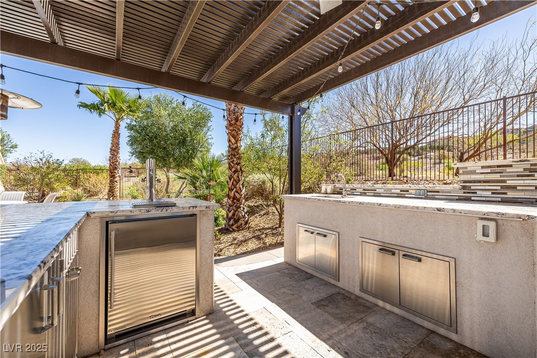 18 Grand Corniche Drive