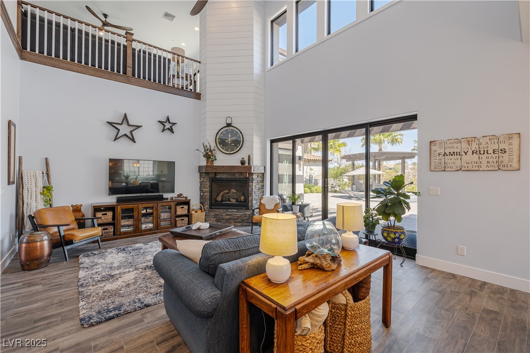 18 Grand Corniche Drive