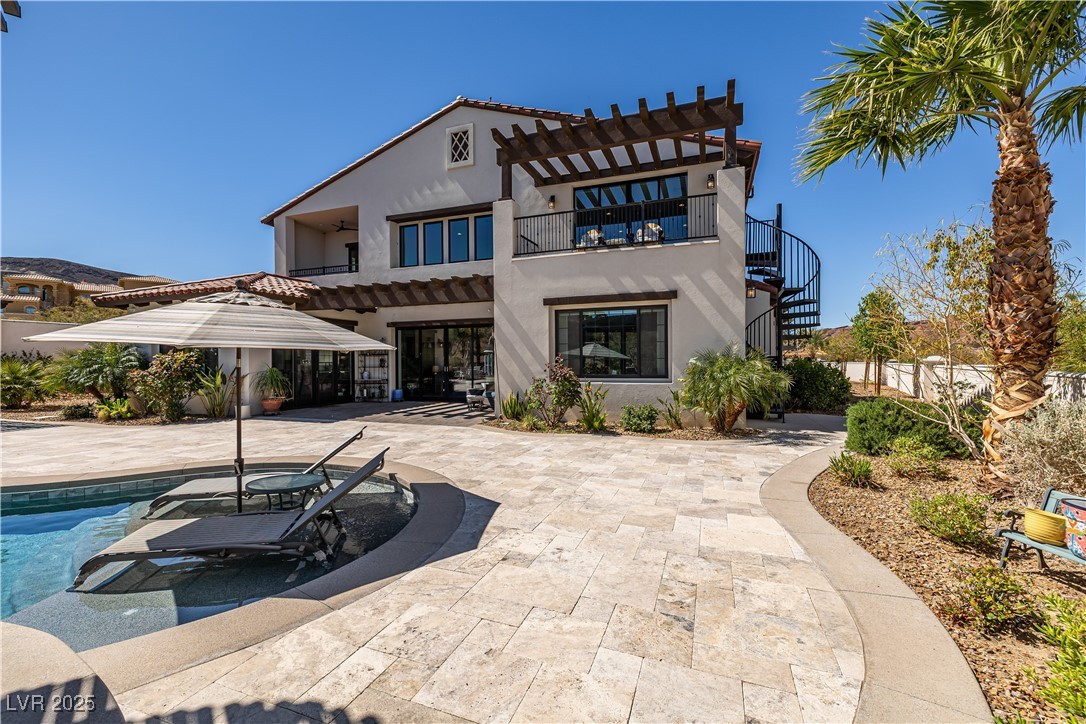 18 Grand Corniche Drive