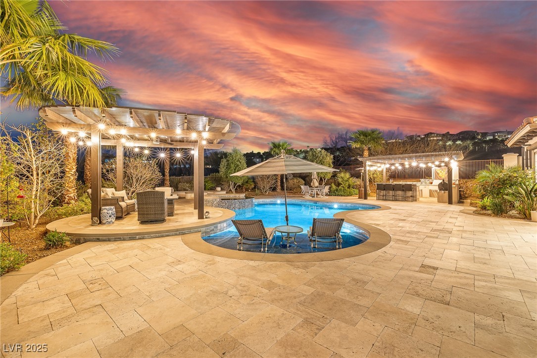18 Grand Corniche Drive