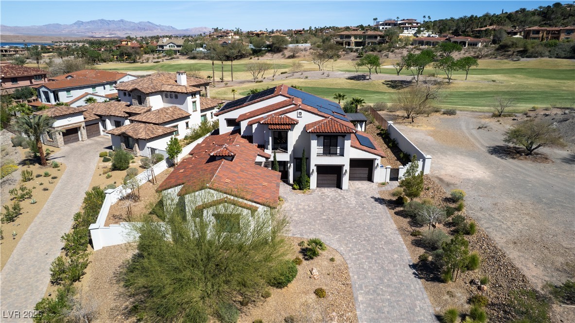 18 Grand Corniche Drive