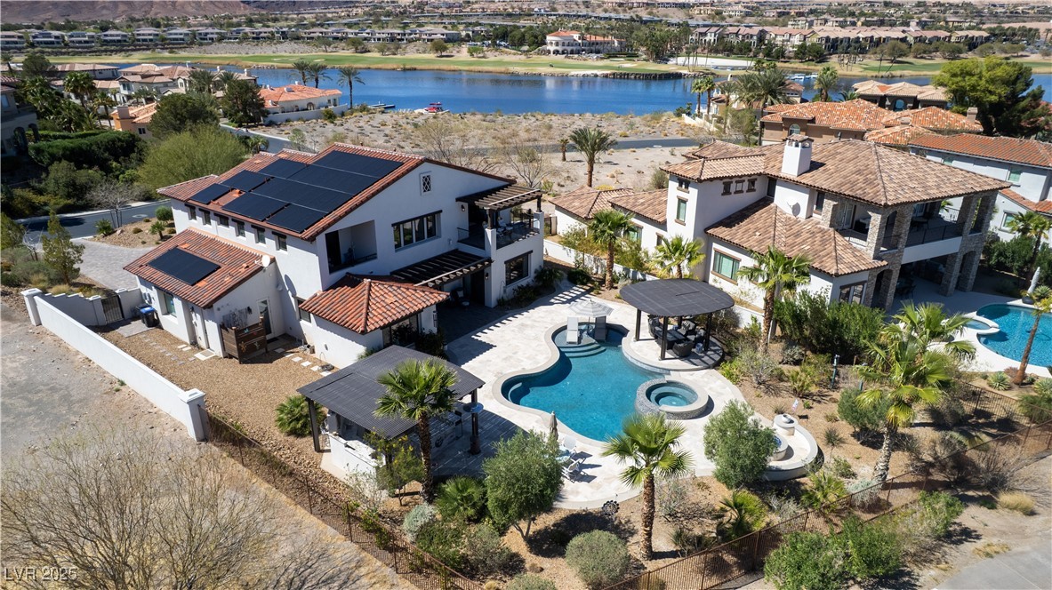 18 Grand Corniche Drive