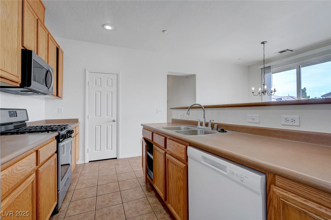 470 Dorchester Bend Avenue 3