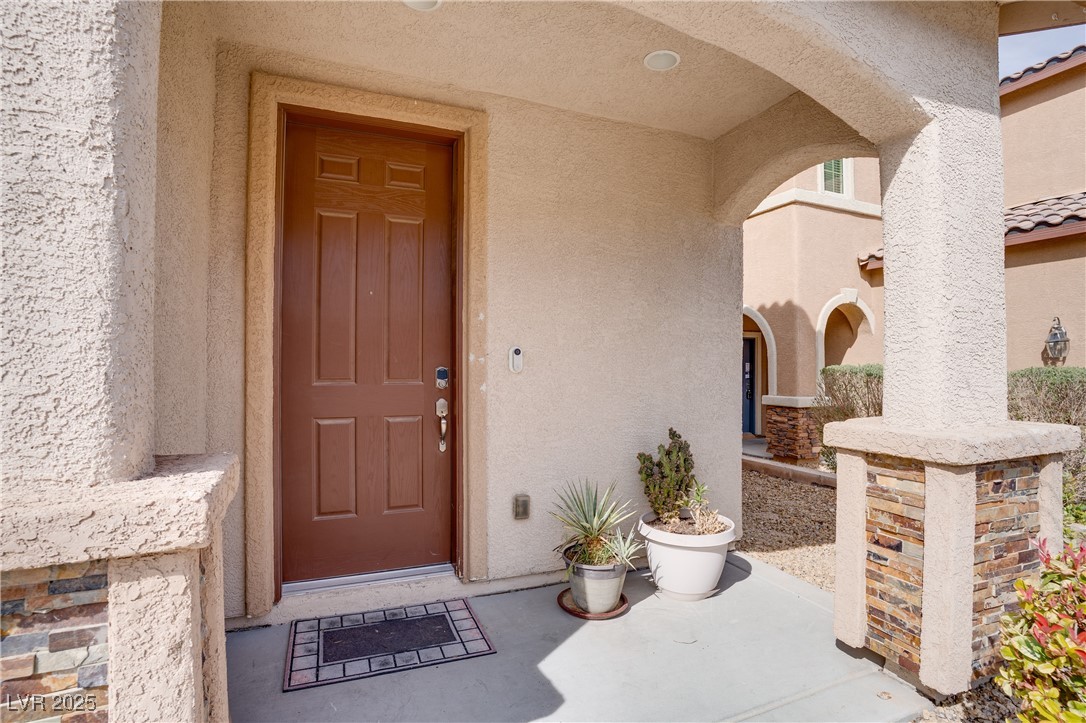 7664 Mallard Bay Avenue