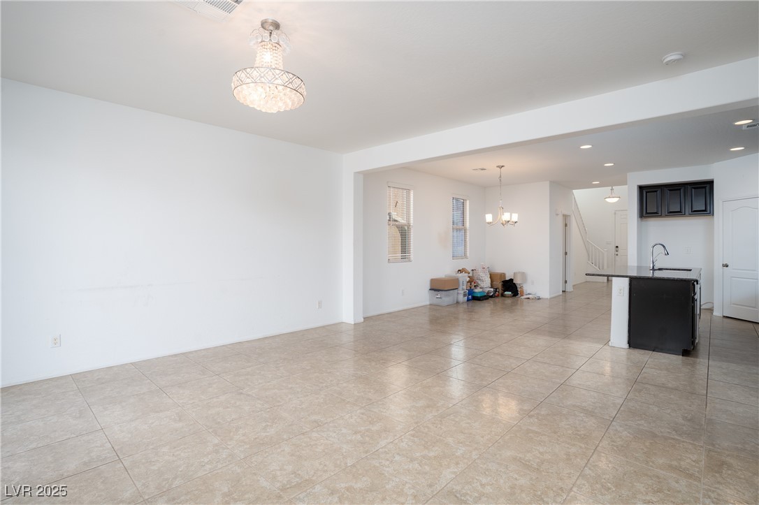 7664 Mallard Bay Avenue