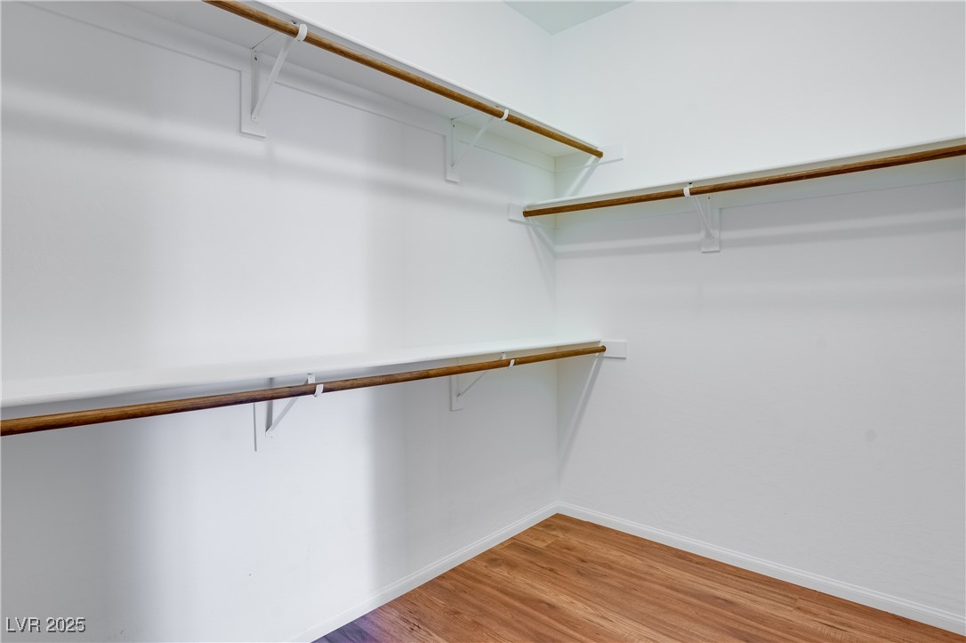 7664 Mallard Bay Avenue