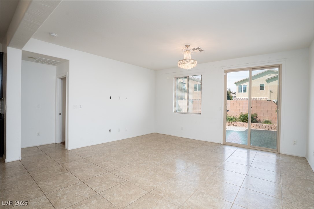 7664 Mallard Bay Avenue