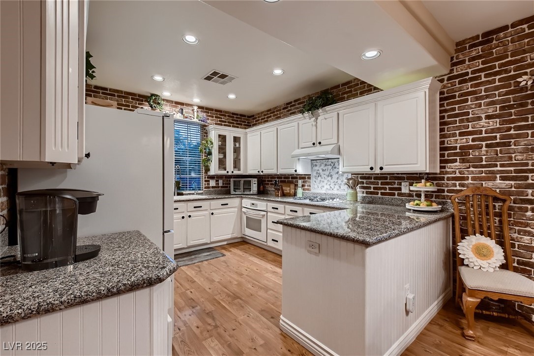 5513 Flowering Meadows Avenue