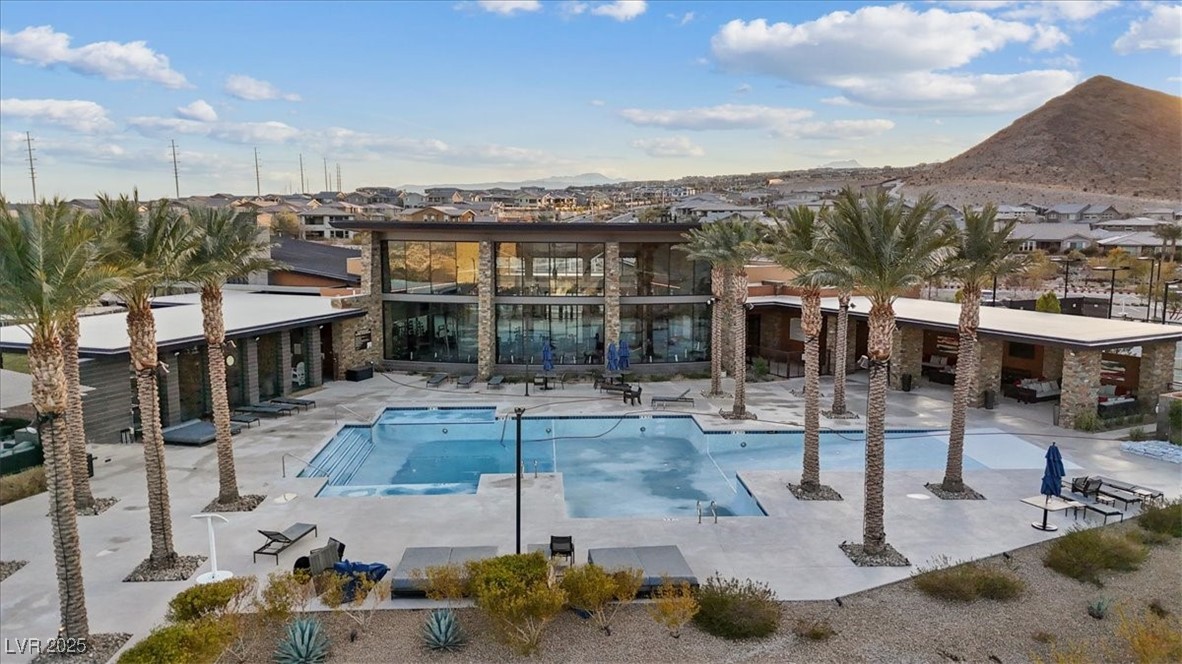 3000 Raywood Ash Drive