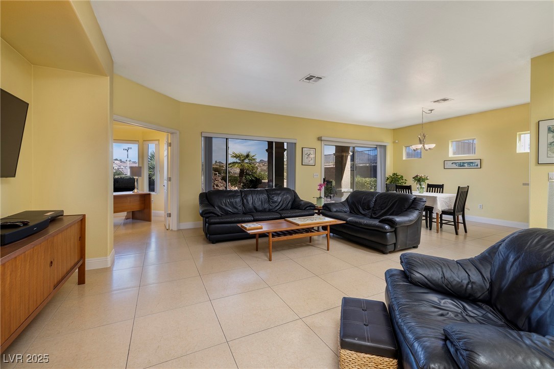 1908 Oliver Springs Street