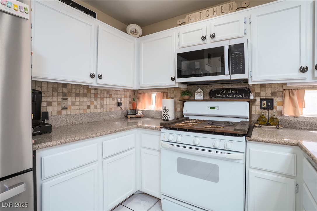 5325 Sandstone Drive