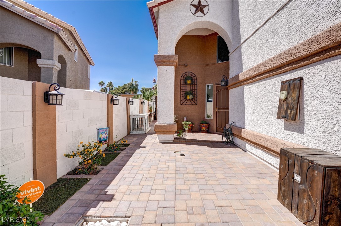 5325 Sandstone Drive