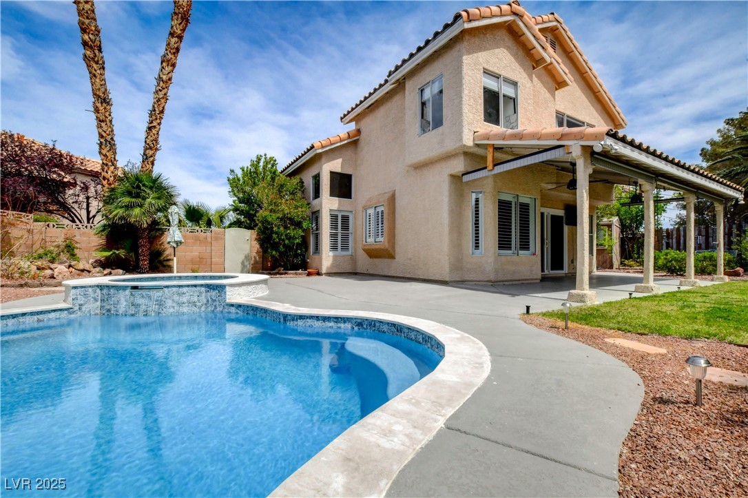 2401 Rice Flower Circle