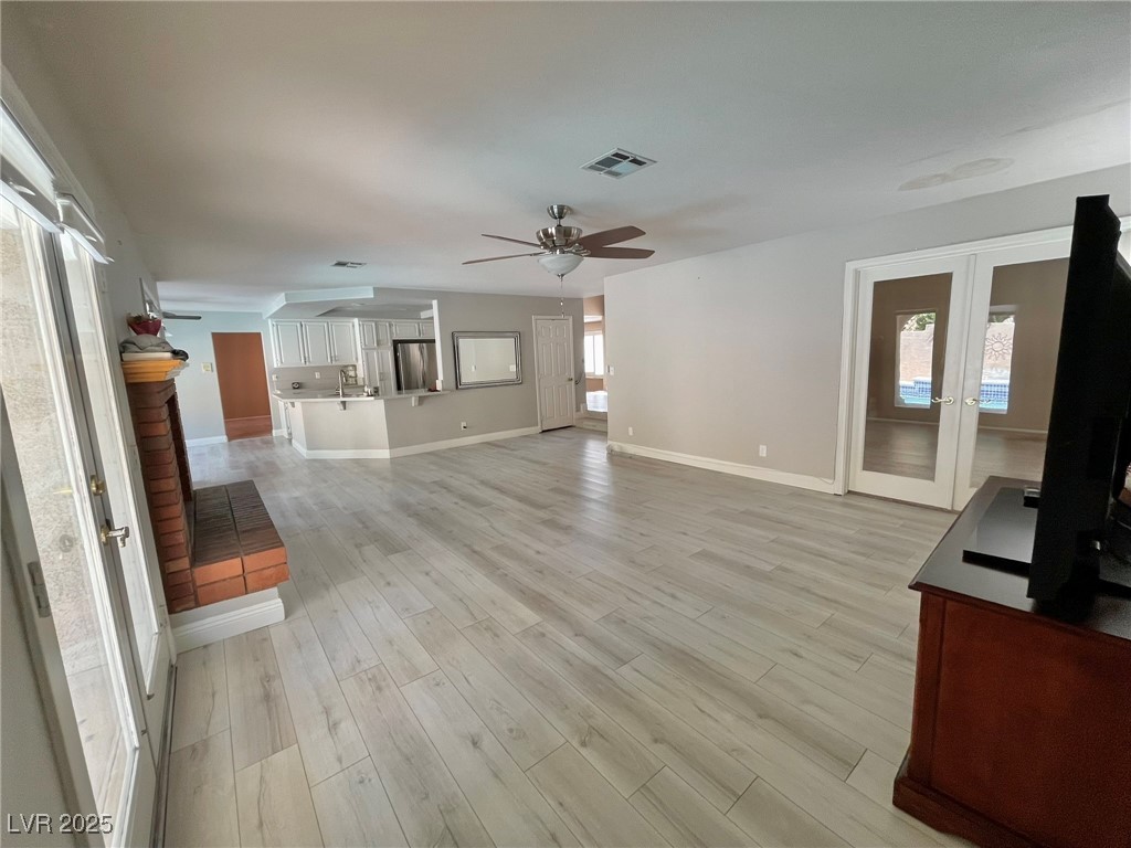 8312 Aqua Spray Avenue