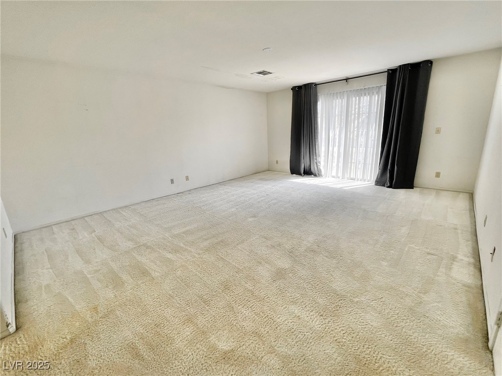 8312 Aqua Spray Avenue