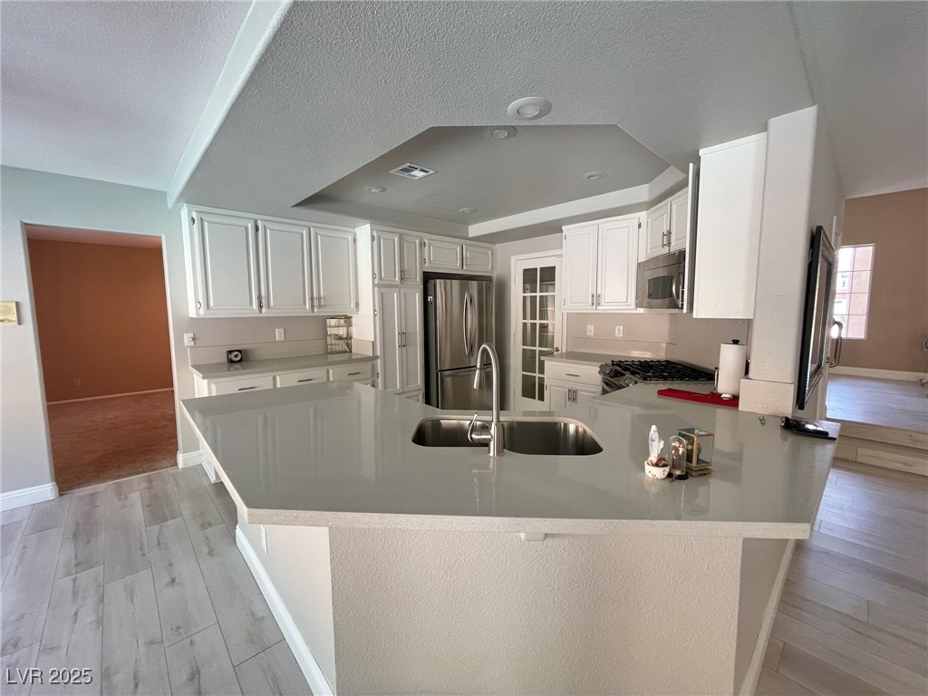 8312 Aqua Spray Avenue