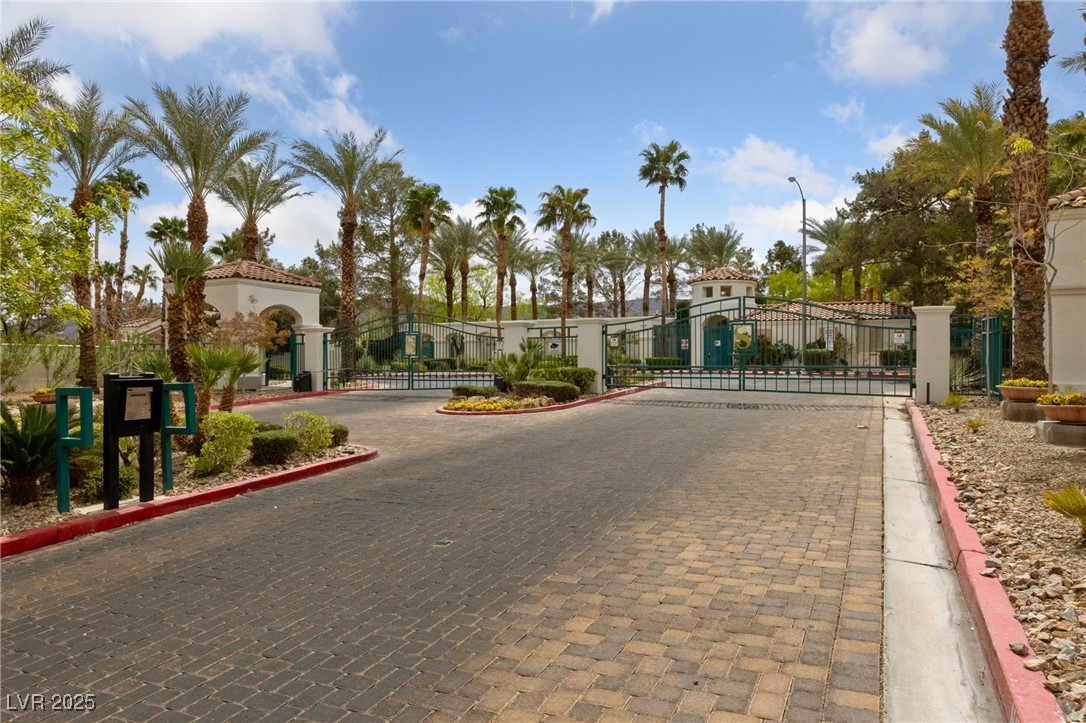 274 Pear Meadow Street