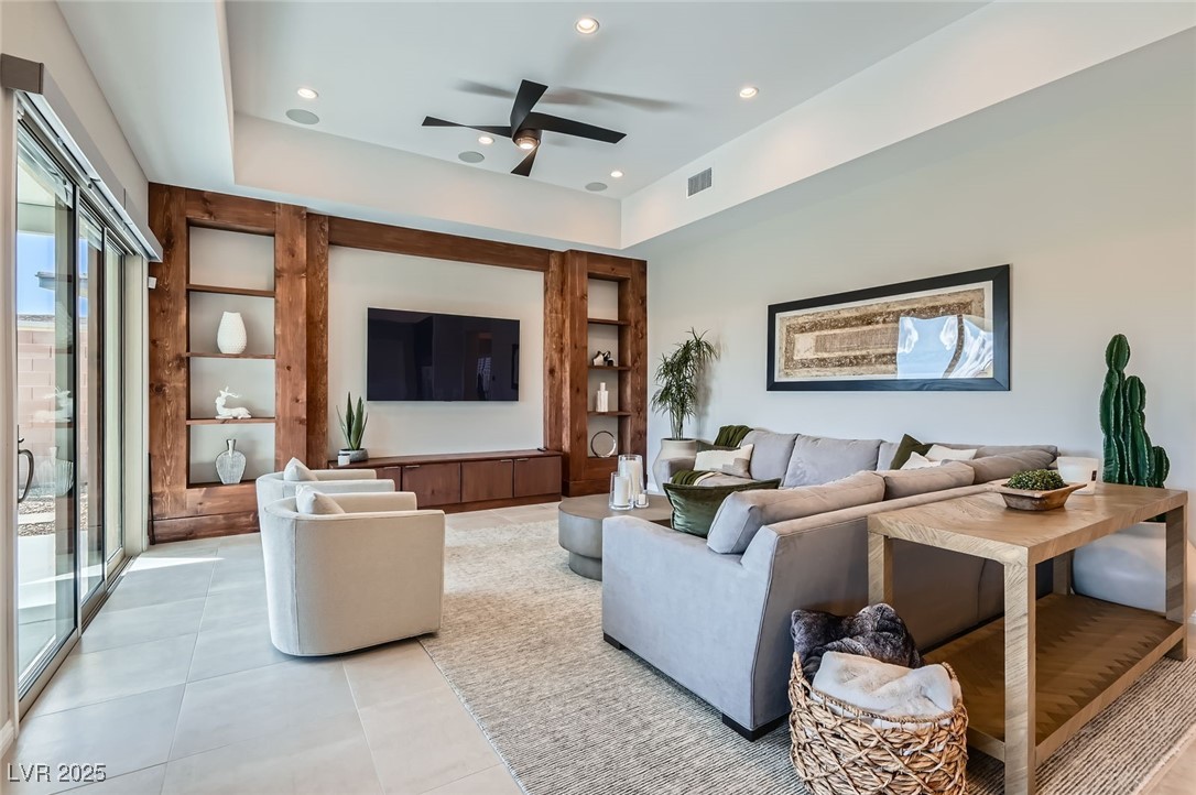 6712 Iron Square Street