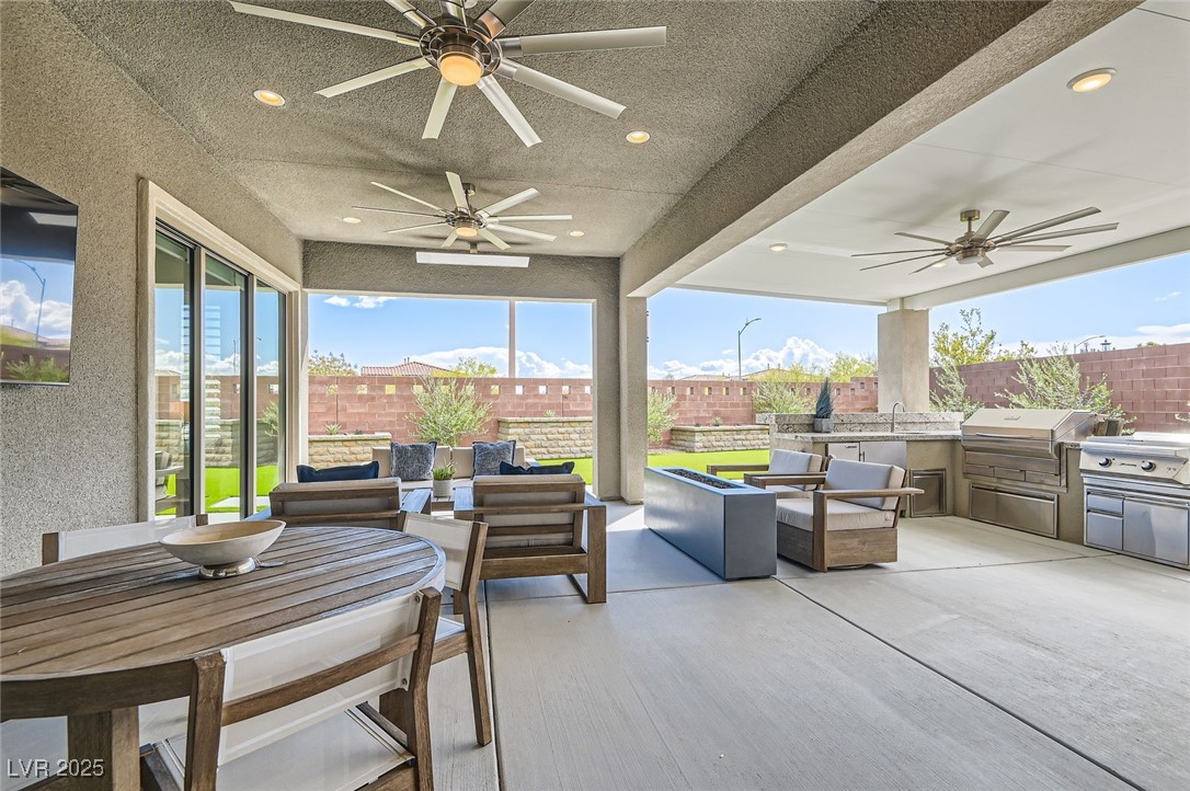 6712 Iron Square Street