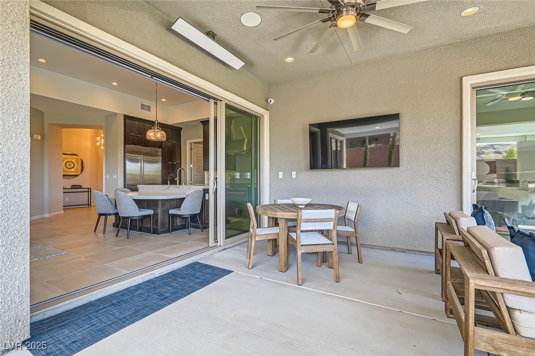 6712 Iron Square Street