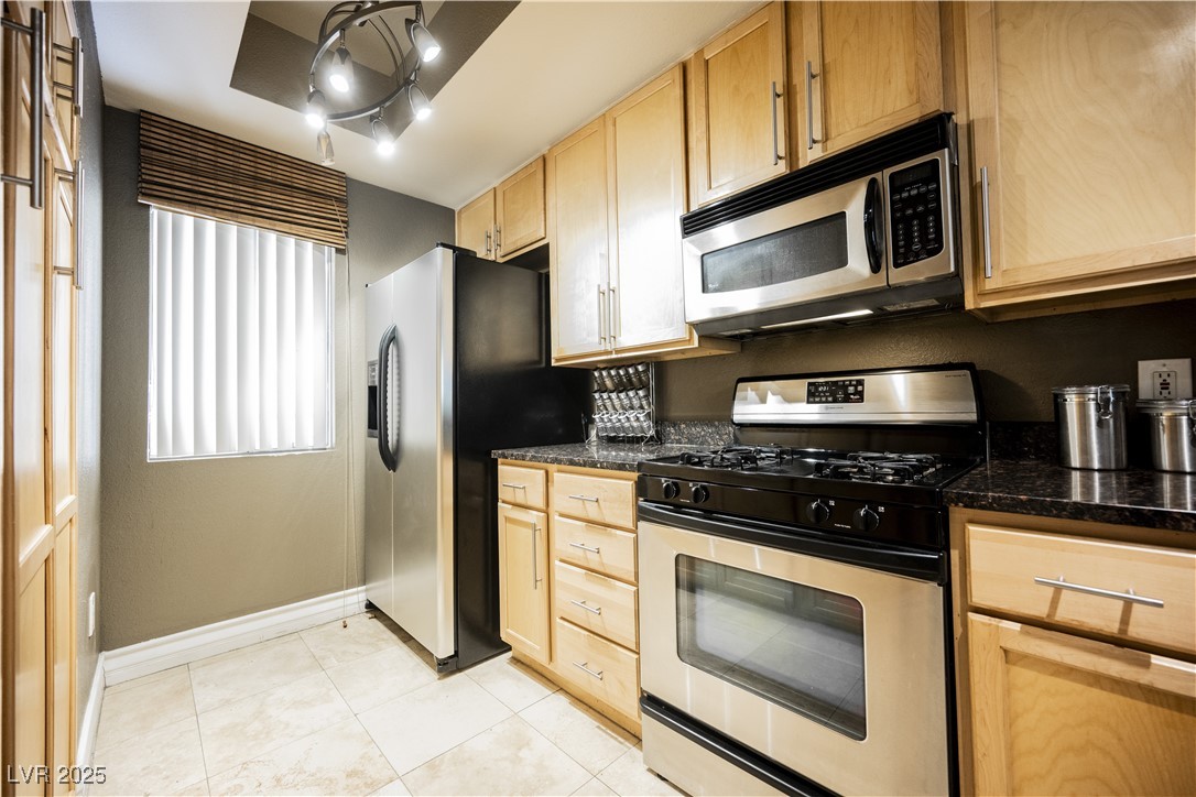 230 East Flamingo Road 212