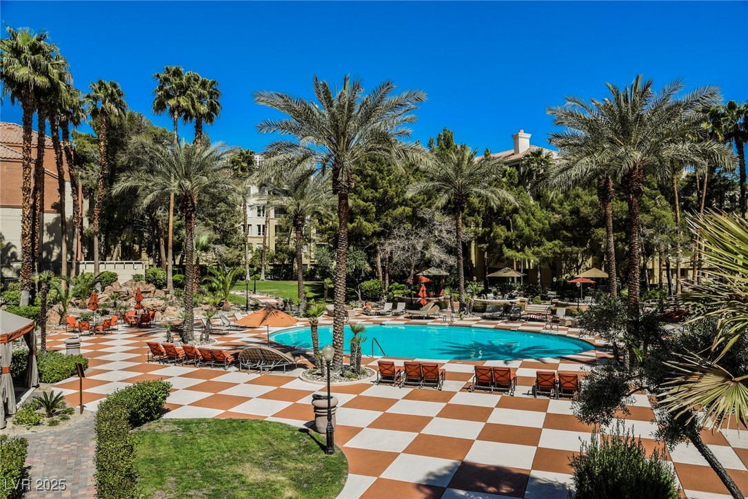 230 East Flamingo Road 212
