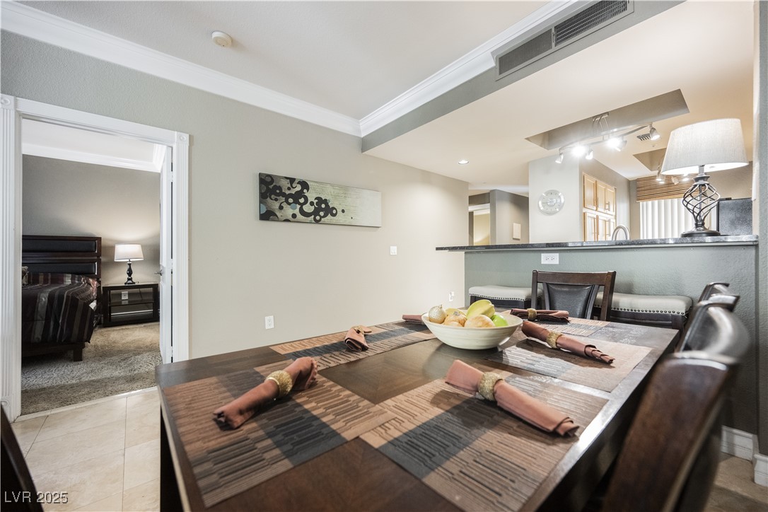 230 East Flamingo Road 212
