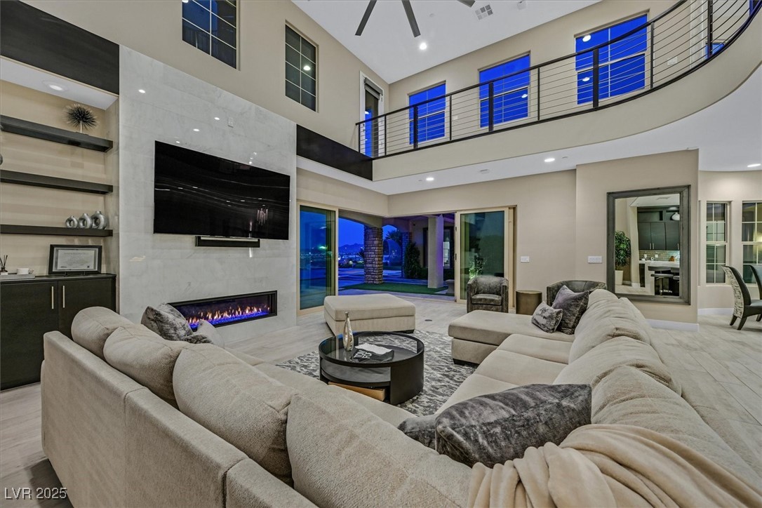 10 Olympia Outlook Drive