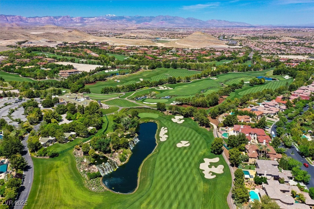 10 Olympia Outlook Drive