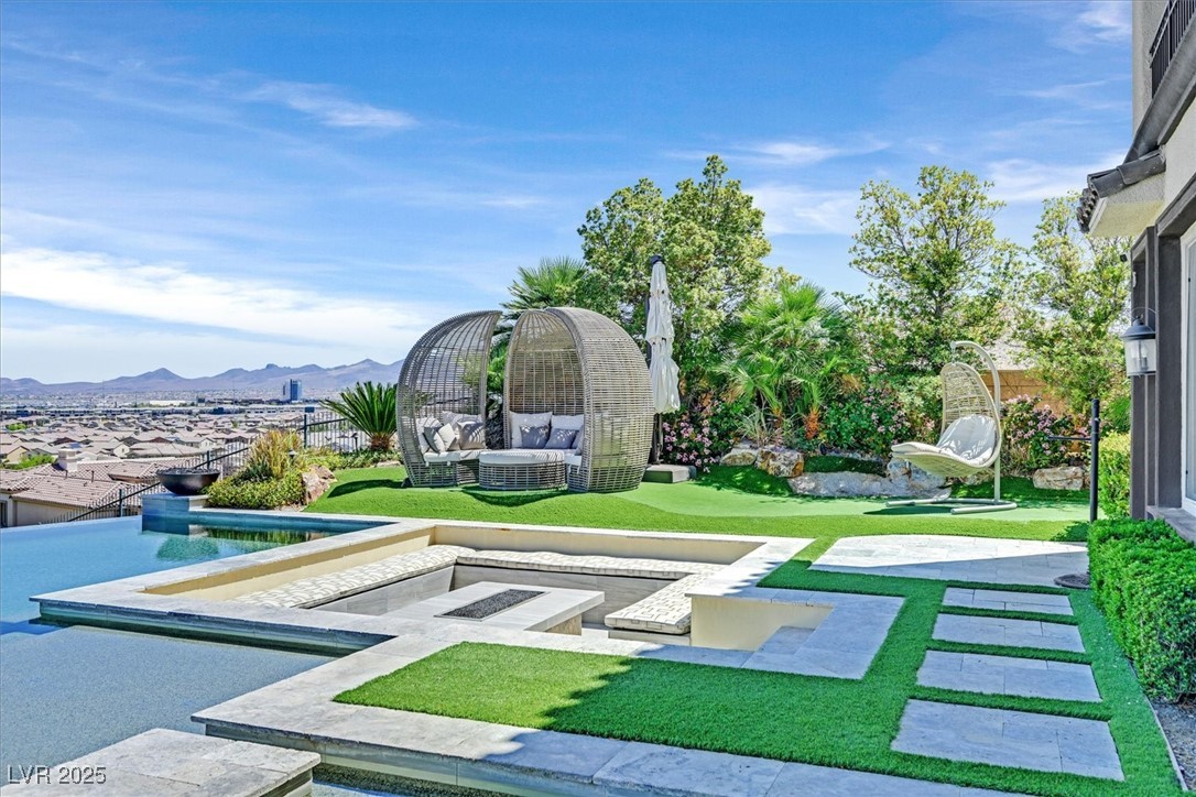 10 Olympia Outlook Drive