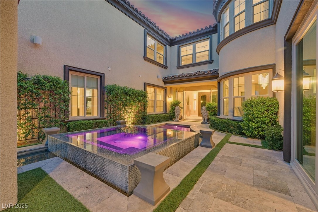 10 Olympia Outlook Drive