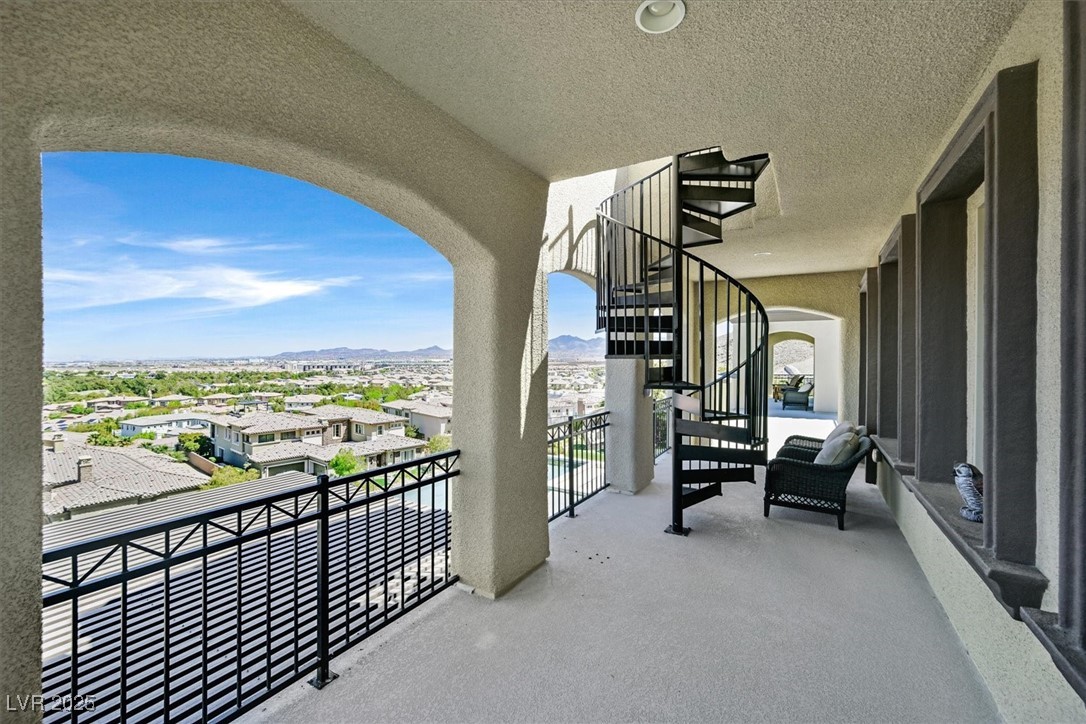 10 Olympia Outlook Drive