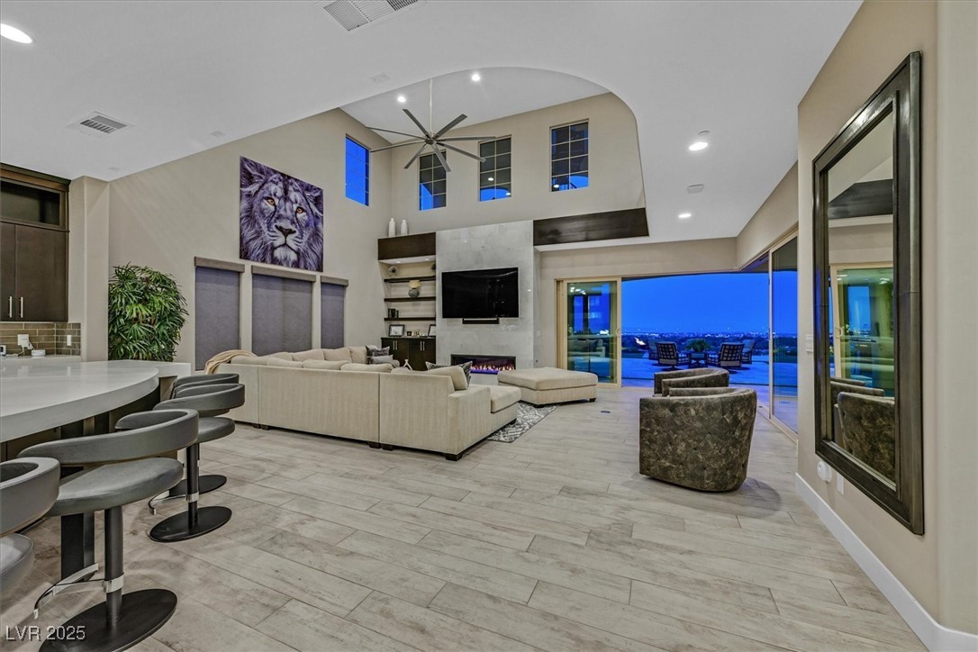 10 Olympia Outlook Drive