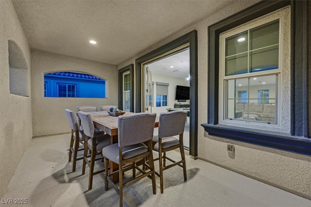 10 Olympia Outlook Drive